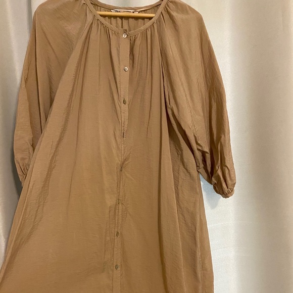 Zara Voluminous Dress - Picture 6 of 6